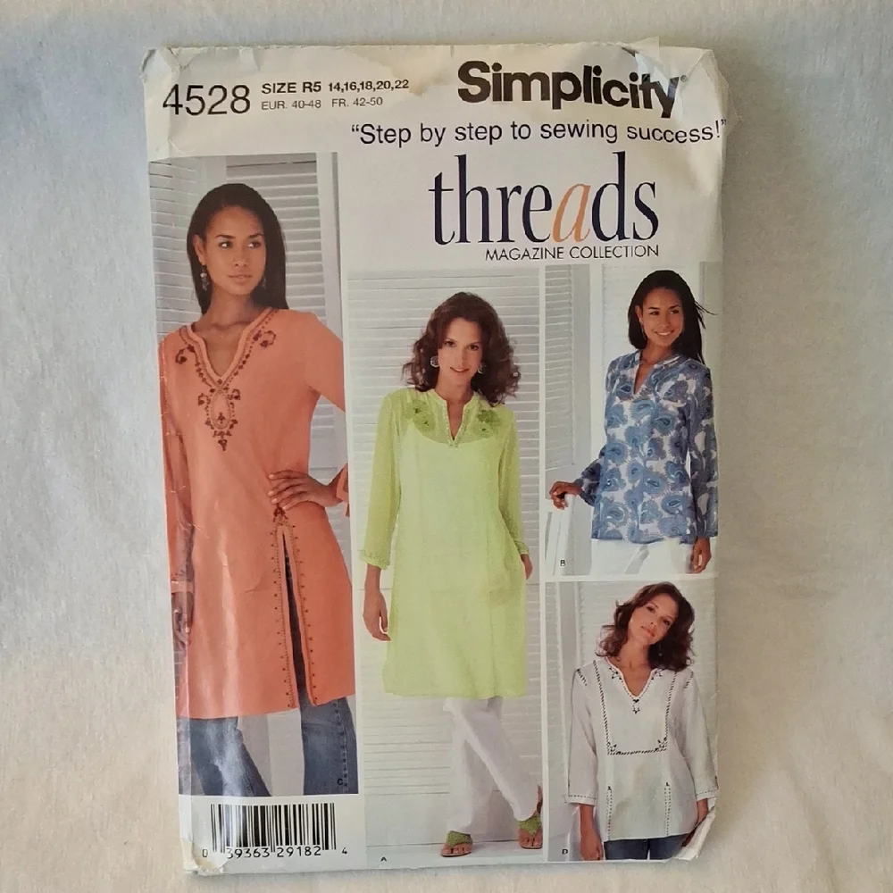 Simplicity White Sewing Pattern for Elegant Tunics - Picture 1 of 3